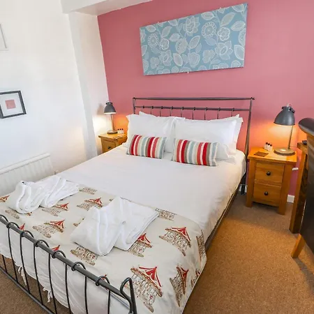 The Townhouse بيت للعطل *